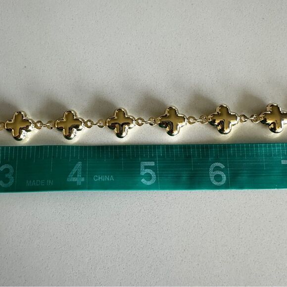 NEW 18K Yellow Gold Plated Puffed Clover Flower Cross 7” to 8” Adjust Bracelet - Picture 8 of 10